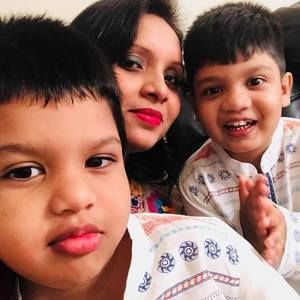 Meet your Posher, Sadia